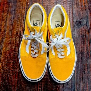 Women’s vans size 8